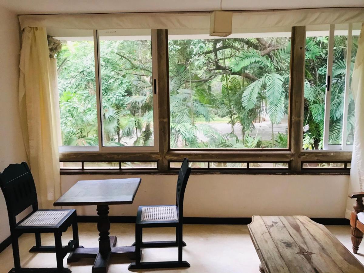 White Elephant Sea Lodge Малинди Экстерьер фото