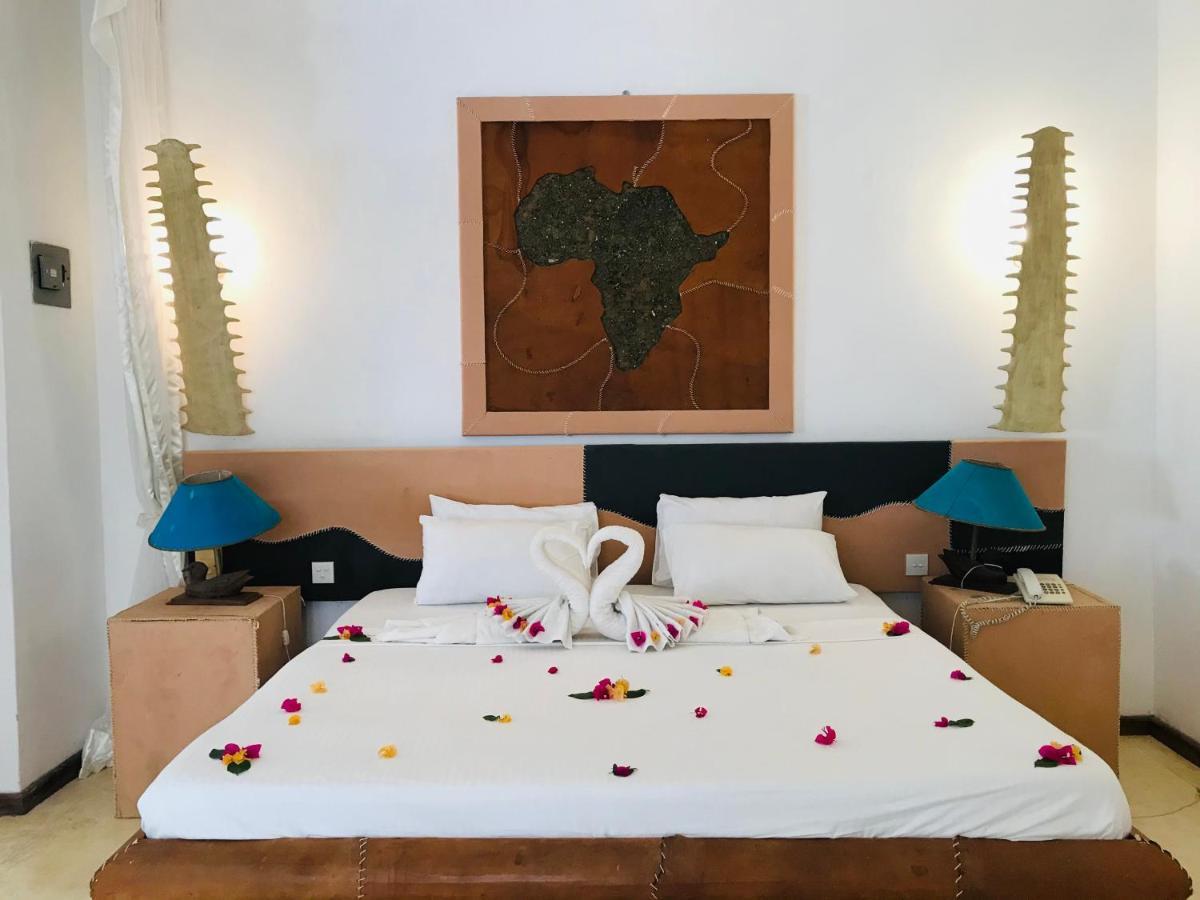 White Elephant Sea Lodge Малинди Экстерьер фото