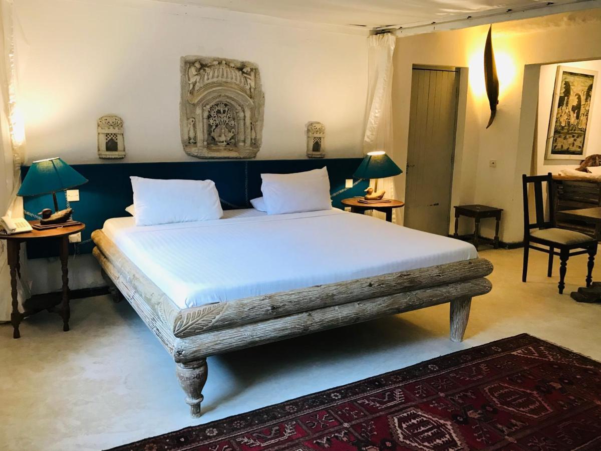White Elephant Sea Lodge Малинди Экстерьер фото