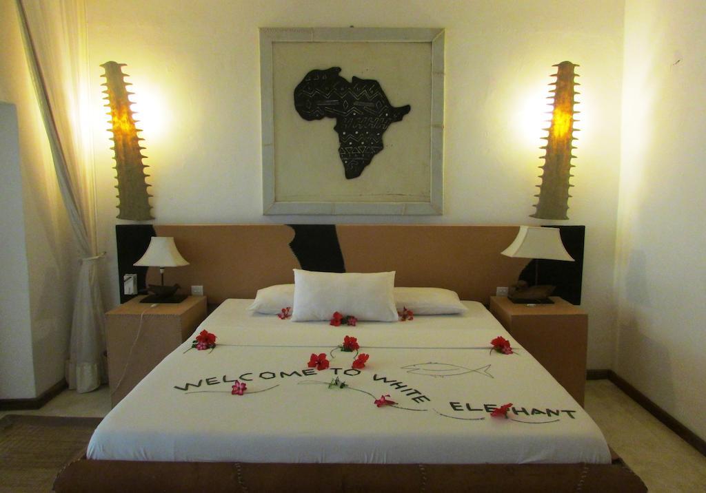 White Elephant Sea Lodge Малинди Экстерьер фото